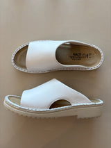 CECILIA / White